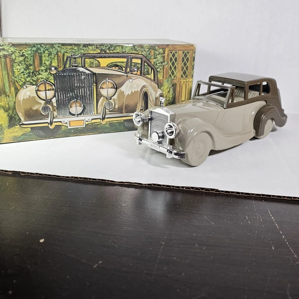 Avon Classic Rolls-Royce Car. Shaped Bottle.